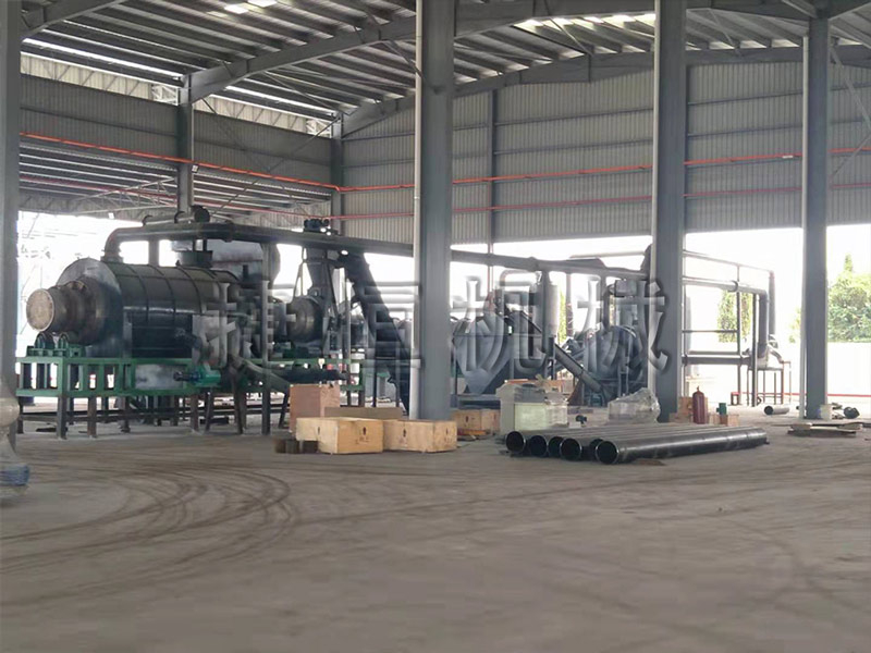 馬來西亞炭化機現(xiàn)場